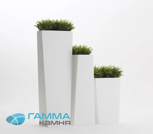 Кашпо из искусственного камня